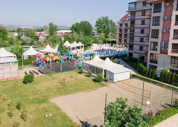 Tarsis Club & Aquapark Aparthotel Sunny Beach